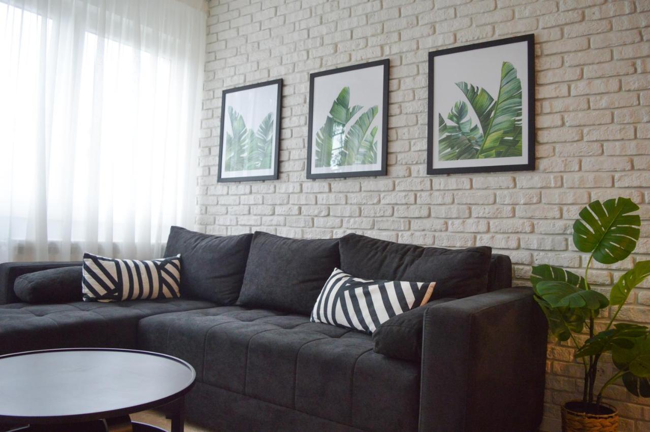 The Black & White Oasis Beograd Bagian luar foto